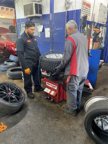 2300 NW 17th St, Miami, FL 33142