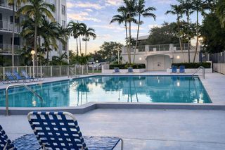 496 NW 165th St Rd D-412, Miami, FL 33169