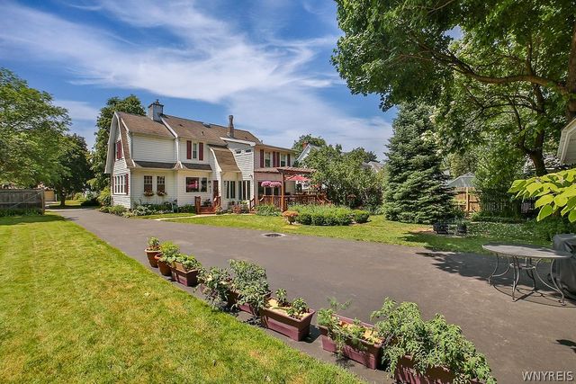 26 Monroe Drive, Amherst, NY 14221
