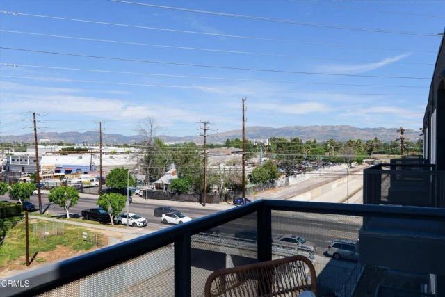 18900 Parthenia Street 102, Northridge, CA 91324