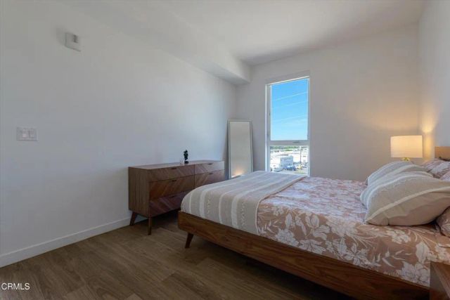18900 Parthenia Street 102, Northridge, CA 91324