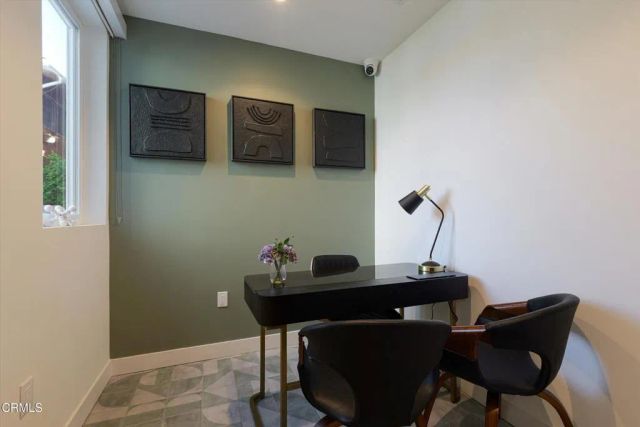 18900 Parthenia Street 102, Northridge, CA 91324