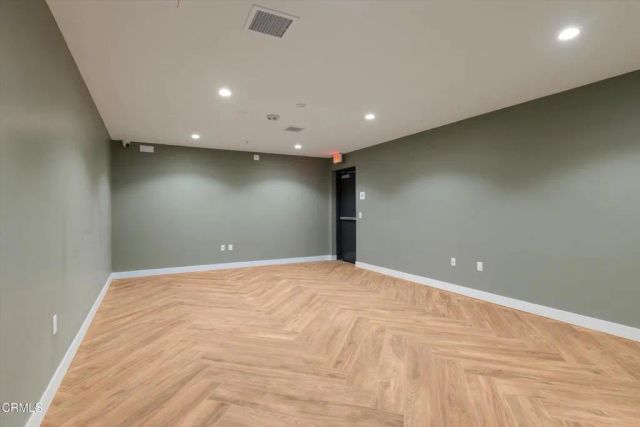 18900 Parthenia Street 102, Northridge, CA 91324