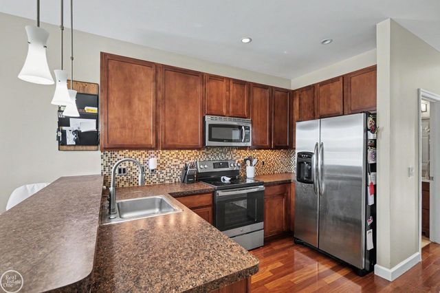 228 WRIGHT Street, Wixom, MI 48393