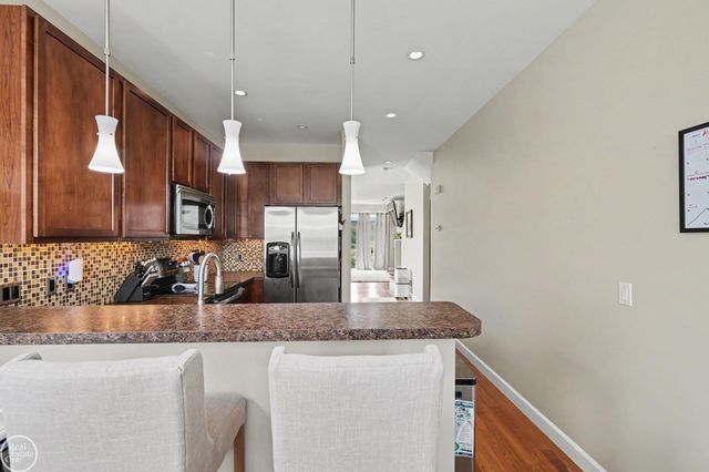 228 WRIGHT Street, Wixom, MI 48393