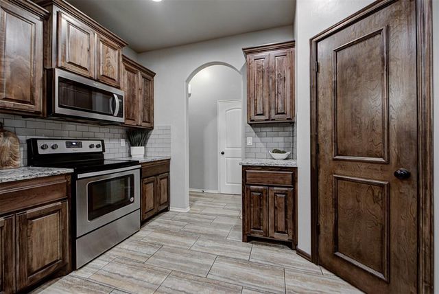 6360 Morgan NE Road, Piedmont, OK 73078