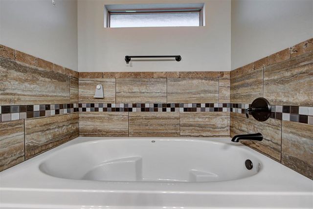 6360 Morgan NE Road, Piedmont, OK 73078