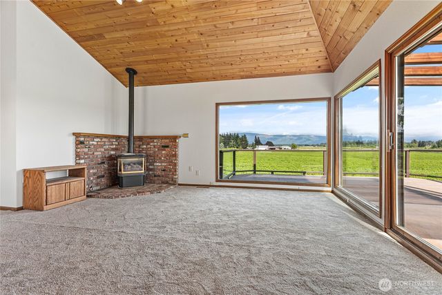 1133 E Pole Road, Everson, WA 98247