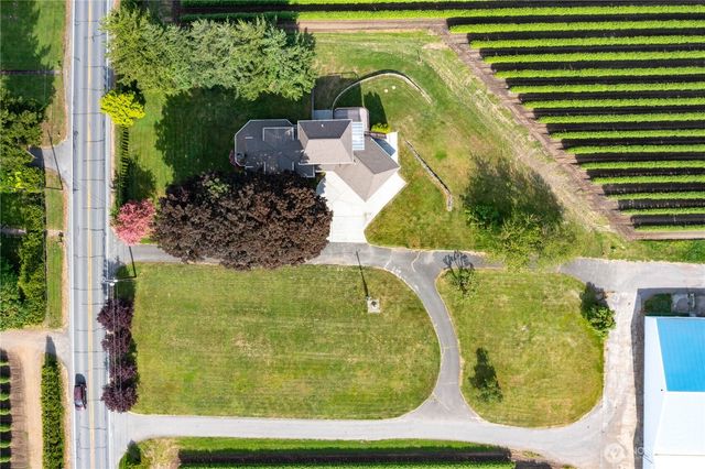 1133 E Pole Road, Everson, WA 98247