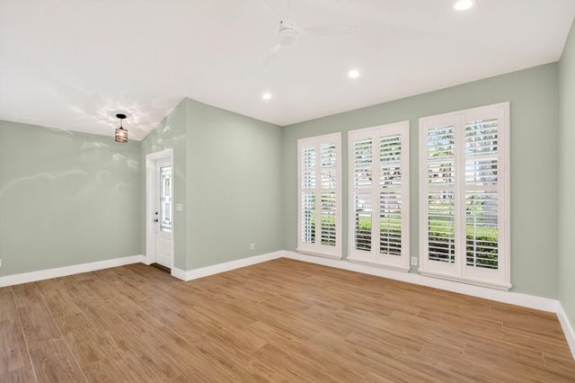 1142 Canoe Point, Delray Beach, FL 33444