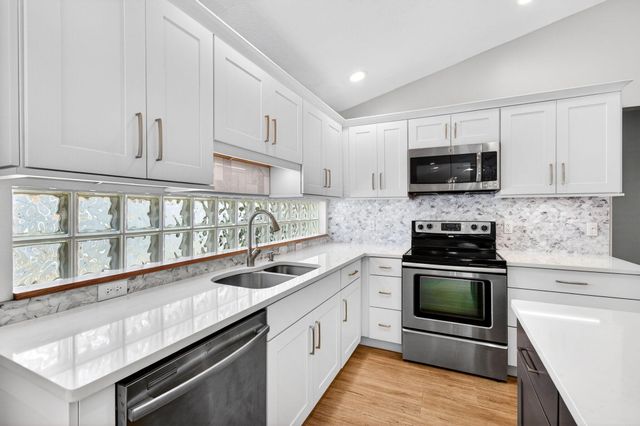 1142 Canoe Point, Delray Beach, FL 33444