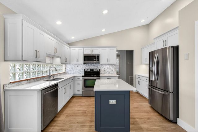 1142 Canoe Point, Delray Beach, FL 33444