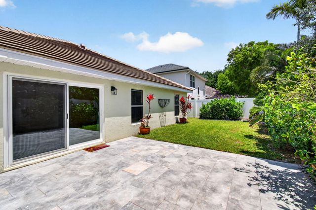 1142 Canoe Point, Delray Beach, FL 33444