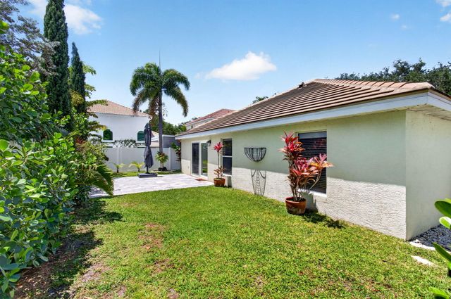1142 Canoe Point, Delray Beach, FL 33444
