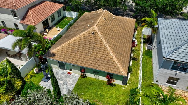 1142 Canoe Point, Delray Beach, FL 33444