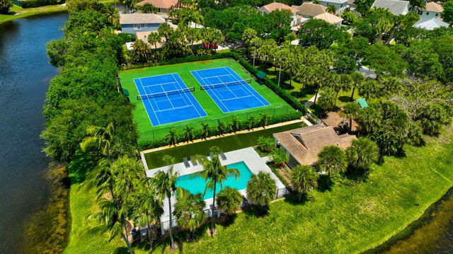 1142 Canoe Point, Delray Beach, FL 33444