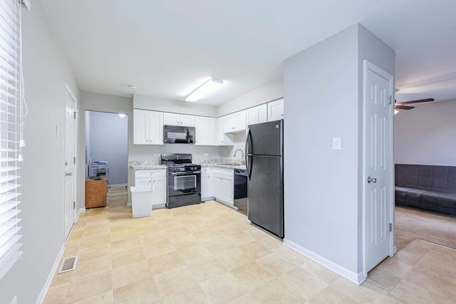 16753 Hilltop Avenue, Orland Hills, IL 60487