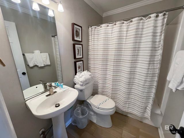 1469 W Lagoon Avenue, Gulf Shores, AL 36542