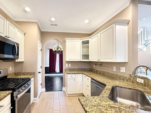 213 Bent Oak Lane, Woodstock, GA 30189