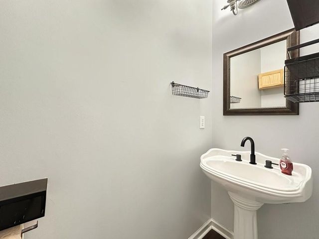 213 Bent Oak Lane, Woodstock, GA 30189