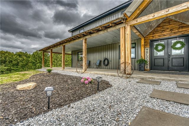 1640 NC 4210, Western Grove, AR 72685