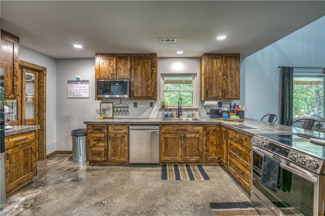 1640 NC 4210, Western Grove, AR 72685