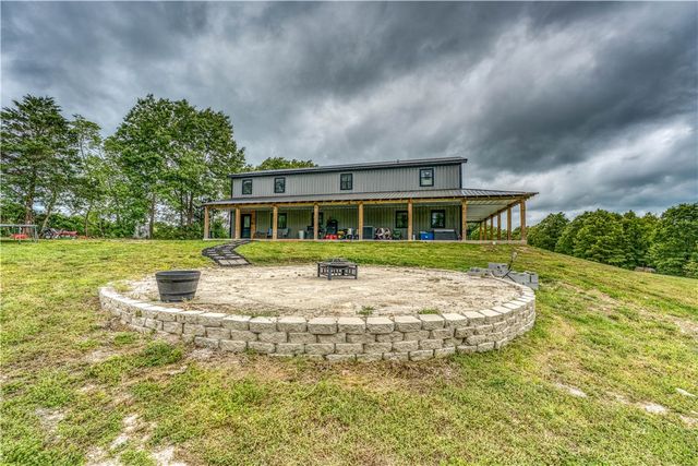 1640 NC 4210, Western Grove, AR 72685
