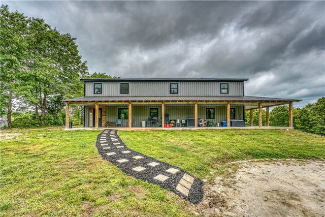 1640 NC 4210, Western Grove, AR 72685