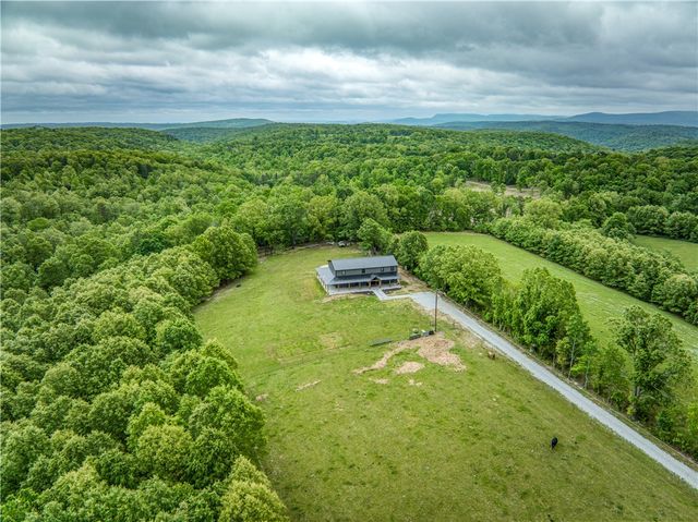1640 NC 4210, Western Grove, AR 72685
