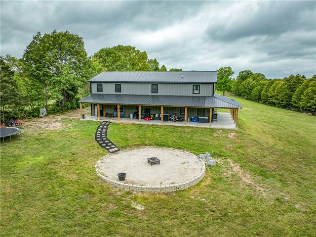 1640 NC 4210, Western Grove, AR 72685