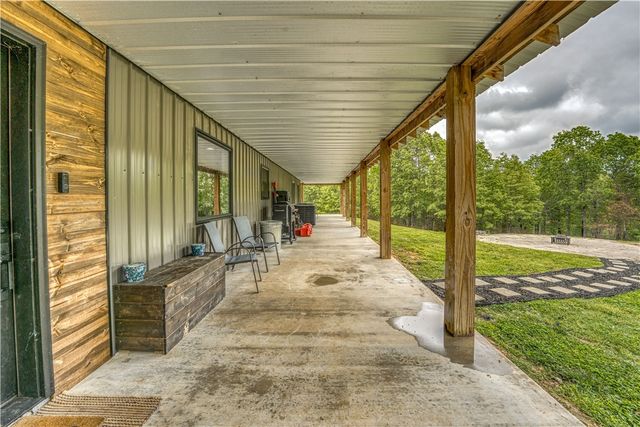1640 NC 4210, Western Grove, AR 72685