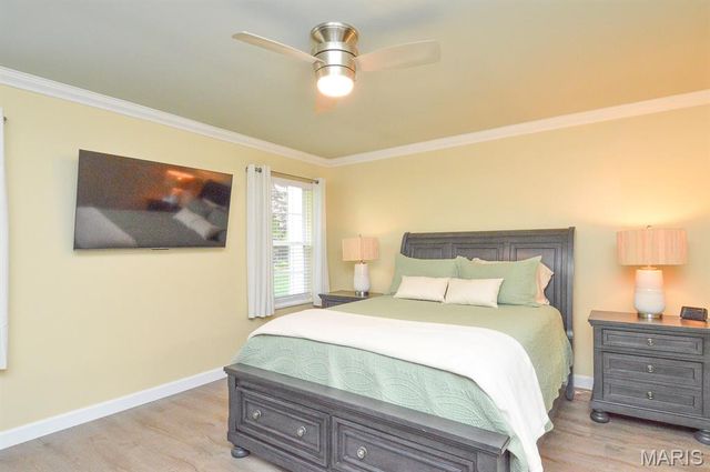 1668 Lakepointe Estates Drive, O'fallon, IL 62269