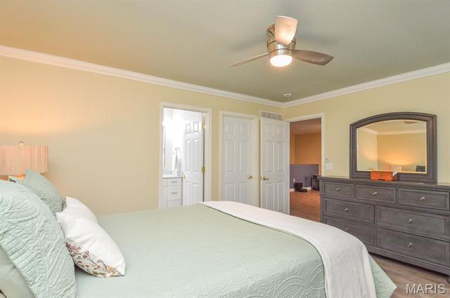 1668 Lakepointe Estates Drive, O'fallon, IL 62269