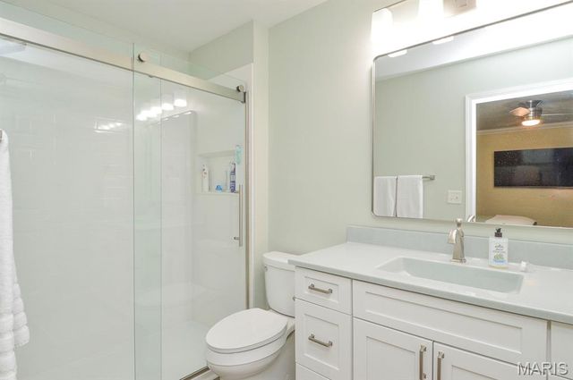 1668 Lakepointe Estates Drive, O'fallon, IL 62269