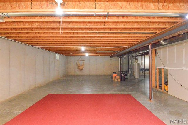 1668 Lakepointe Estates Drive, O'fallon, IL 62269