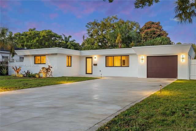 10910 NE 9th Court, Biscayne Park, FL 33161