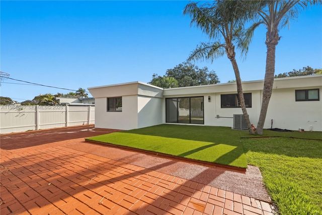 10910 NE 9th Court, Biscayne Park, FL 33161