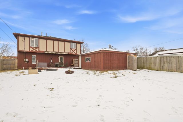 16710 90th Avenue, Orland Hills, IL 60487