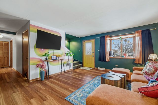 16710 90th Avenue, Orland Hills, IL 60487