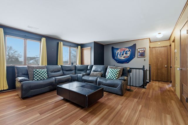 16710 90th Avenue, Orland Hills, IL 60487