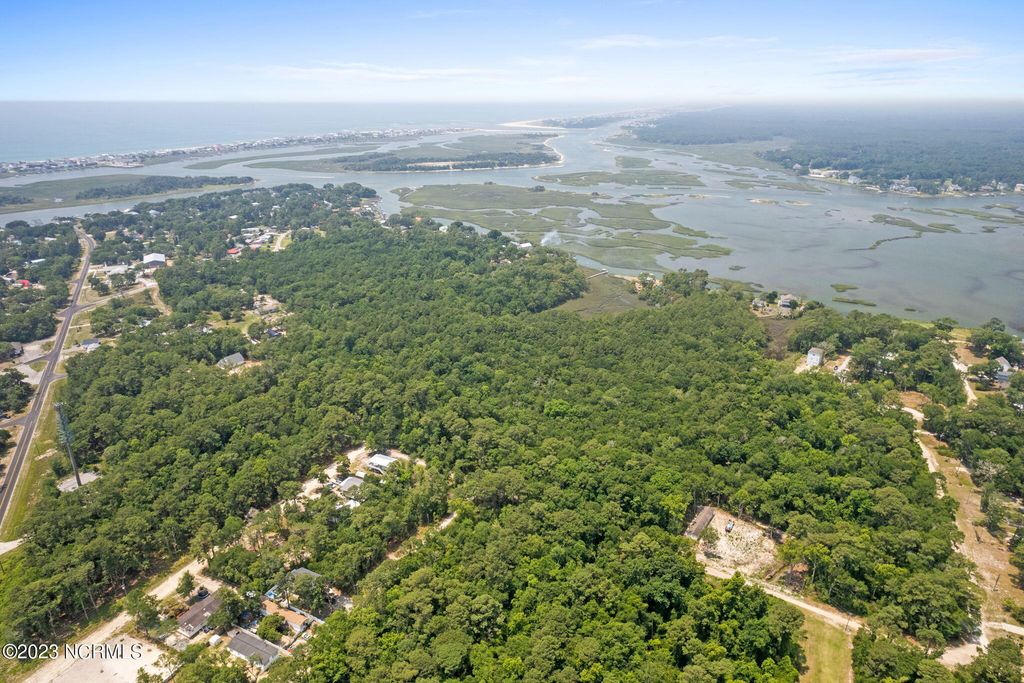 Image 9 of property listing at 545 Crossland (Northern Parcel) Road SE, Bolivia, NC 28422