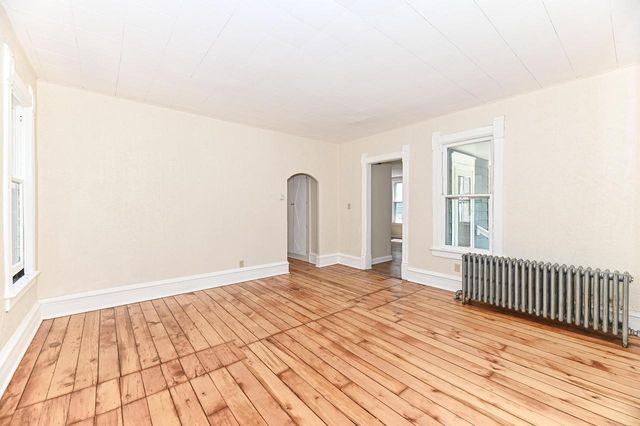 3270 S 92nd STREET, Milwaukee, WI 53227