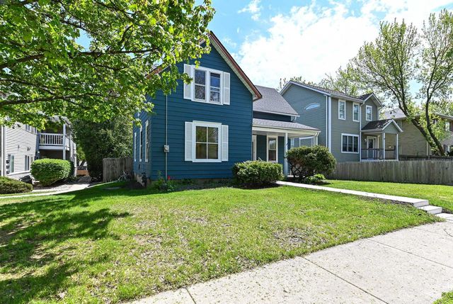 3270 S 92nd STREET, Milwaukee, WI 53227