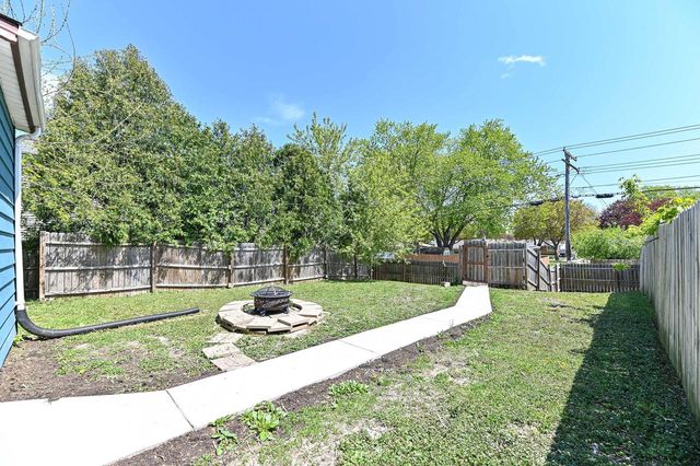 3270 S 92nd STREET, Milwaukee, WI 53227
