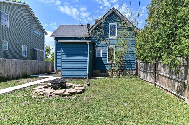 3270 S 92nd STREET, Milwaukee, WI 53227