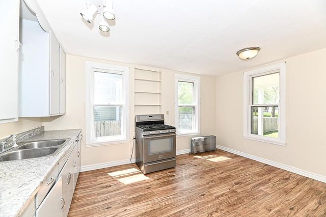 3270 S 92nd STREET, Milwaukee, WI 53227