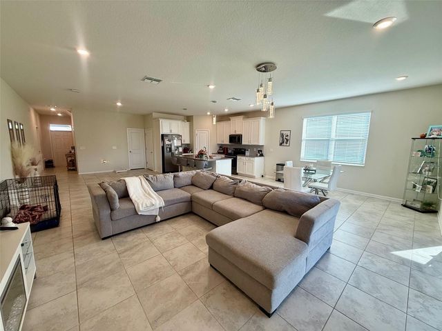 1742 CHATSWORTH CIRCLE, St Cloud, FL 34771