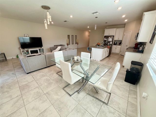 1742 CHATSWORTH CIRCLE, St Cloud, FL 34771