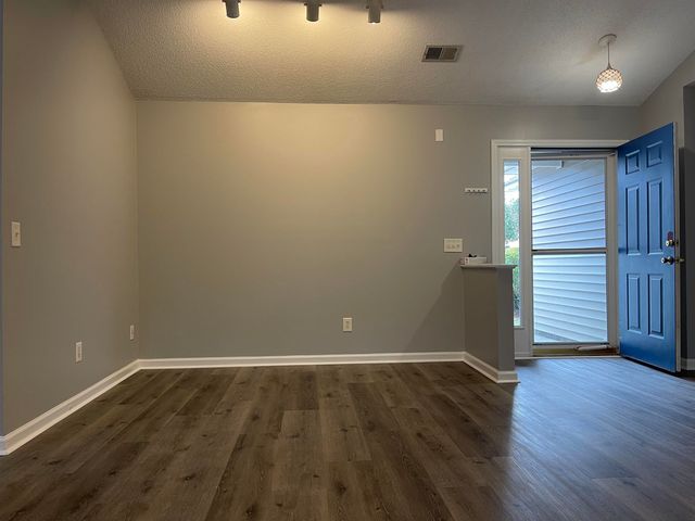 4670 Southgate Pkwy., Myrtle Beach, SC 29588