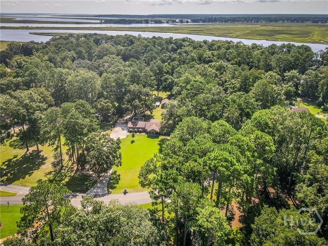 63 Mill Run Road, Richmond Hill, GA 31324